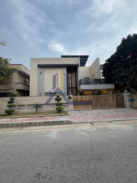 𝗨𝗟𝗧𝗥𝗔-𝗟𝗨𝗫𝗨𝗥𝗬 𝟭 𝗞𝗔𝗡𝗔𝗟 𝗙𝗨𝗟𝗟𝗬 𝗙𝗨𝗥𝗡𝗜𝗦𝗛𝗘𝗗 𝗕𝗢𝗨𝗟𝗘𝗩𝗔𝗥𝗗 𝗛𝗢𝗨𝗦𝗘 𝗙𝗢𝗥 𝗦𝗔𝗟𝗘