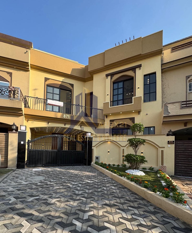 𝗟𝗨𝗫𝗨𝗥𝗬 𝗠𝗘𝗡𝗧𝗜𝗢𝗡 | 𝟭𝟬 𝗠𝗔𝗥𝗟𝗔-𝗠𝗢𝗗𝗘𝗥𝗡 𝗗𝗘𝗦𝗜𝗚𝗡𝗘𝗥 𝗠𝗔𝗦𝗧𝗘𝗥𝗣𝗜𝗘𝗖𝗘